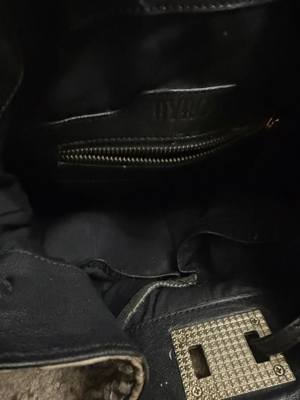 Black Python-Texture Drawstring Satchel - Picture 6 of 6